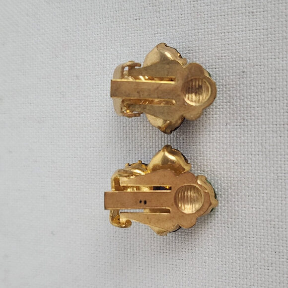 Vintage Gold Tone Blue & Green Crystal Clip On Earrings - Picture 4 of 5